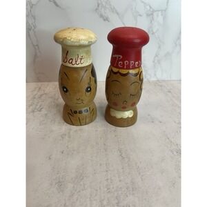 VTG MCM Salt & Pepper CHEFS SALT & PEPPER Wood Shakers JAPAN M.G. 4"